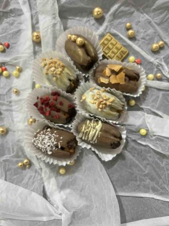 Финики в шоколаде