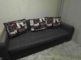 Продам диван раскладной в хорошем состоянии..