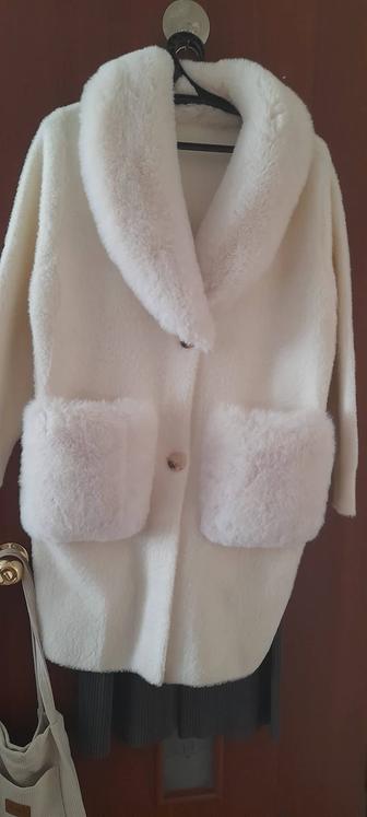 Стильный кардиган шубка