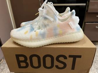 Продажа кроссовок Yeezy boost 350