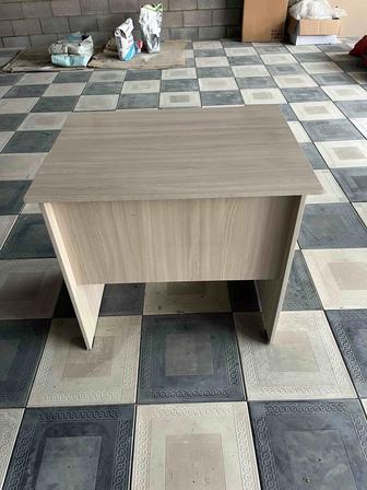 Письменный стол