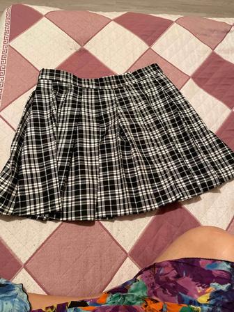 Обменяю куртку на белый плед