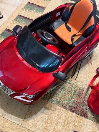 Детский электромобиль