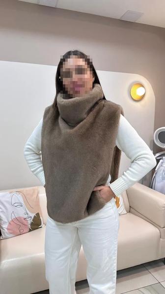 Меховая манишка