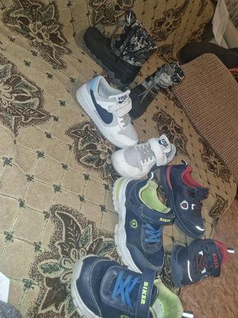 Детская обувь, кроссовки и сапоги