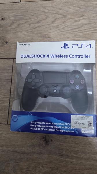Продам оригинальный геймпад для PS 4 (DUALSHOCK4)