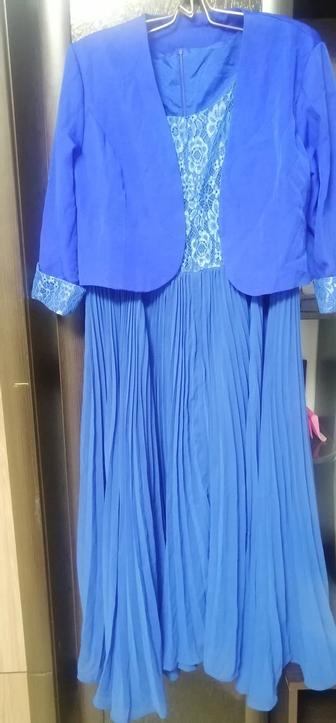 Женское платье вечернее