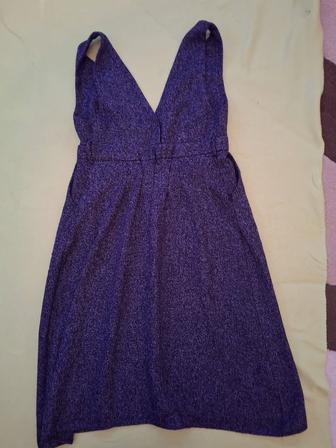 Продам платье дешево зимнее