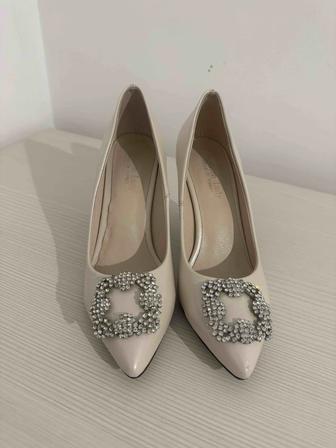 Туфли, одевала 1 раз на свадьбу