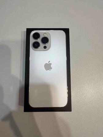 Продам IPhone 13 Pro 128 Gb Silver белый