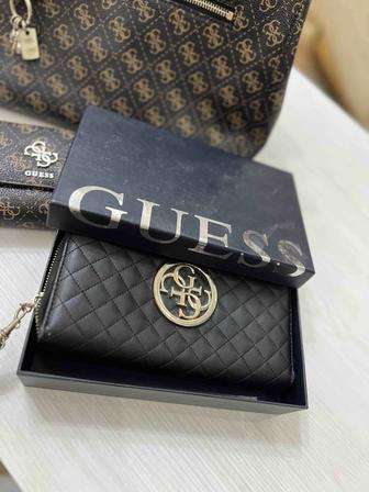 Кошелек фирменный GUESS