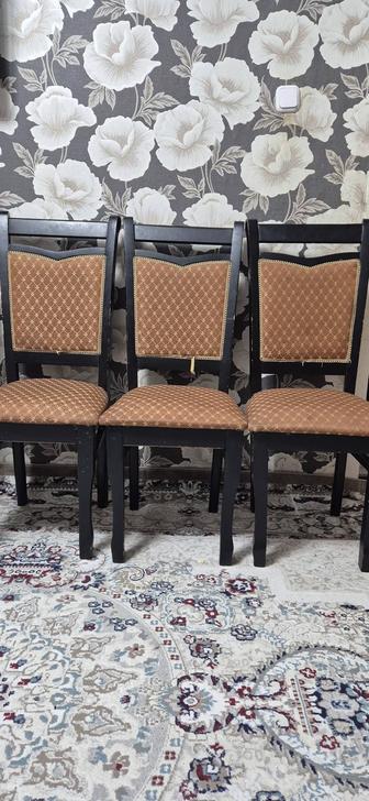 Продам деревянные стулья. 4шт