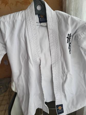 Продам кимоно рост 130