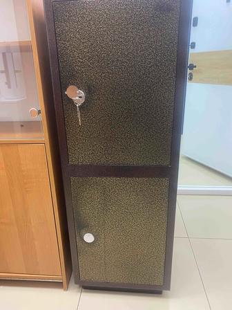 Продам металлический сейф