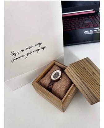 Наручные женские часы