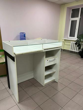 Продам ресепшн в отличном состоянии