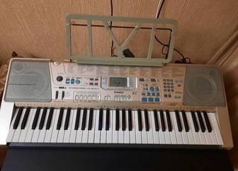 Синтезатор CASIO LK-300