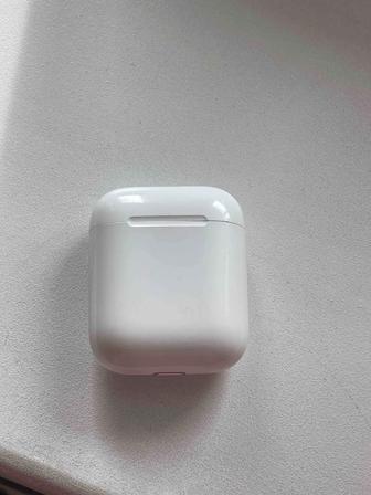 Продам наушники airpods 2 в хорошем состоянии.