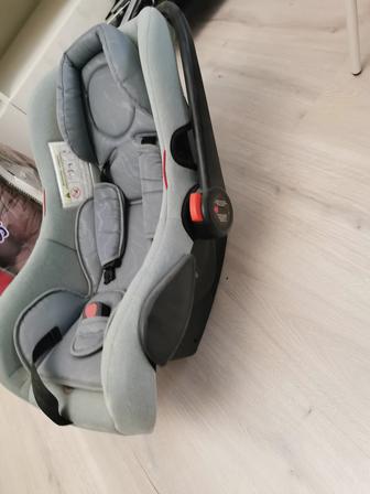 Автокресло для ребенка