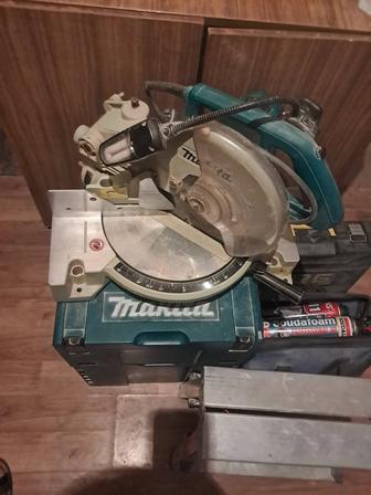 Установка межкомнатных дверей