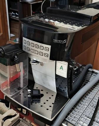 Автоматическая Кофемашина Delonghi