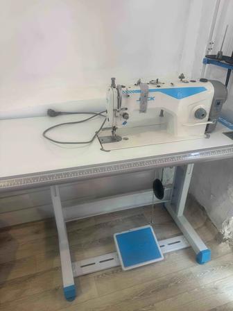 Продам швейную машинку Jack