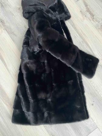 Продам норковую шубу