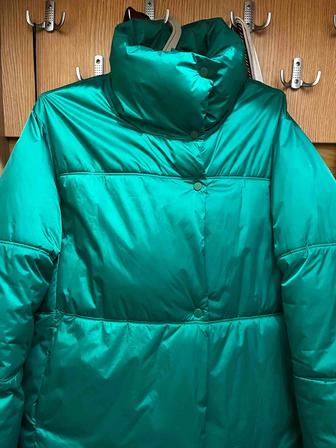 Продам куртку Colins