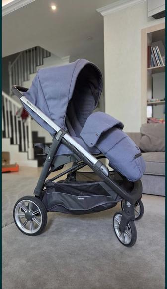 Продам прогулочную коляску Inglesina Aptica