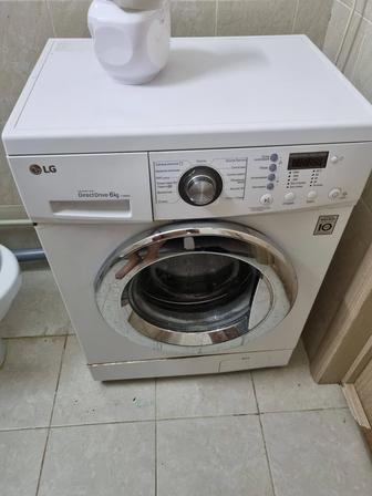 Продам стиральную машину