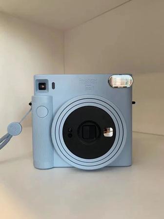 Продам Instax SQ1 (квадратные полароидные фото)