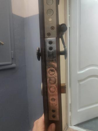 Замки на металлические двери .ремонт установка замков