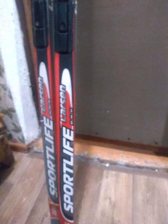 Лыжи и ботинки