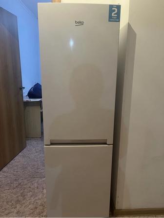 Срочно продам холодильник