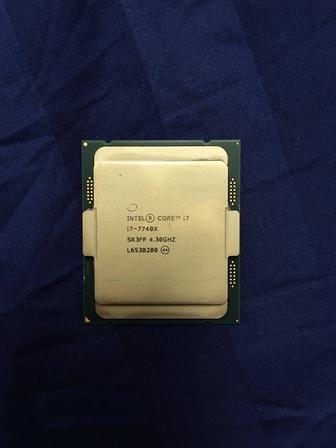 Продам процессор Intel Core I7 7740X 8 ядер сокет 2066