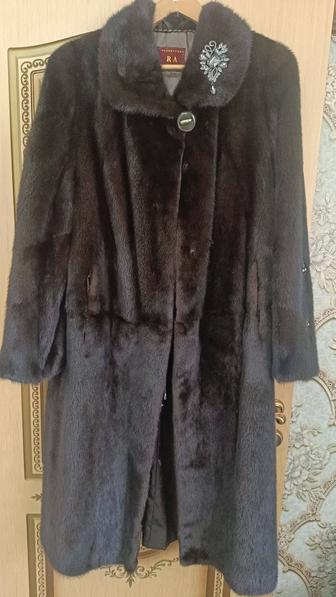 Продам норковую шубу