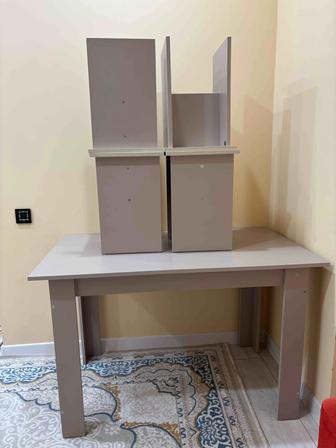 Стол с стулями