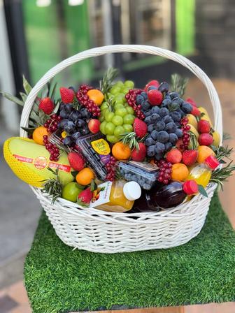 Фруктовый корзина