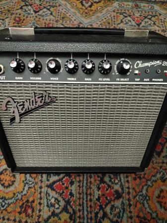 Продам комбоусилитель