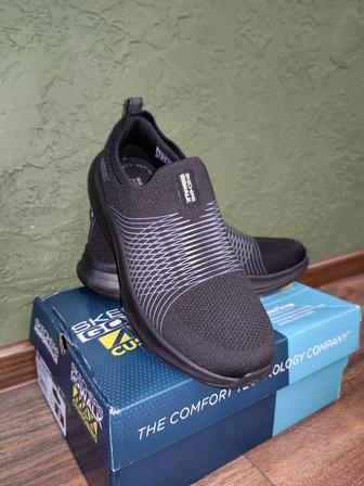 Продам кросовки SCECHERS