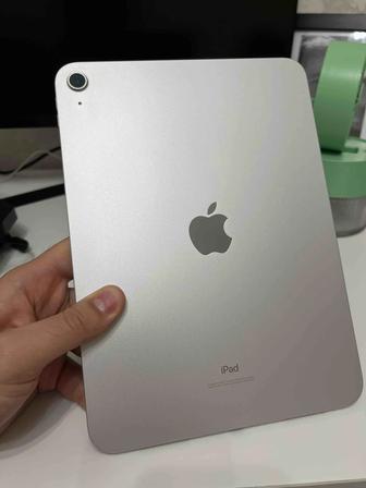 iPad 10 64 гб белый в чехле и пленке