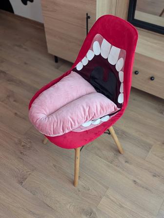 Продам эксклюзивный чехол на стул