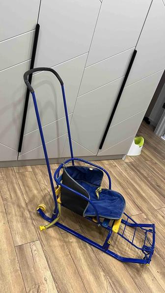 Санки с колесиками