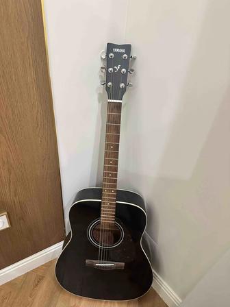 Продам гитара Yamaha f370