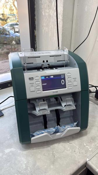 Счетчик купюр Likesys LS 200 (профессиональный, с детекцией)