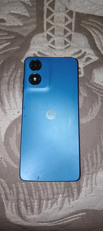 Продам телефон MotorolaGO4S