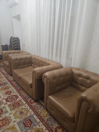 Диваны и кресла