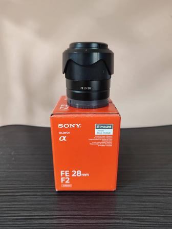 Sony FE 28mm f/2.0