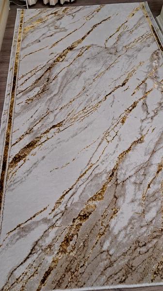 Новый ковер размером 140 на 250