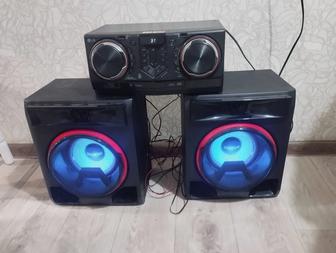 Музыкальный центр LG